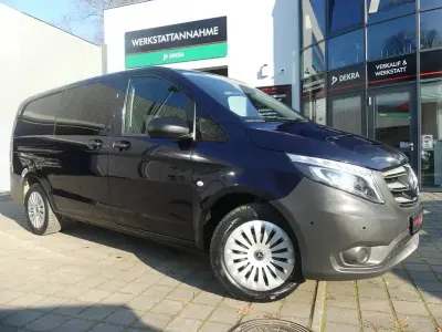 Używany Mercedes Vito 190 KM (139 kW) 2019 Niebieski Van