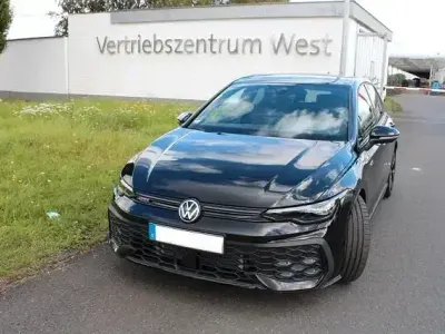 Gebraucht VW Golf VIII GTI 265 PS (194 kW) 2024 Mythos black Limousine