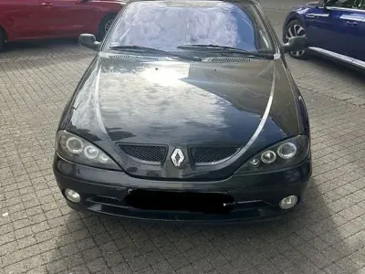 Gebraucht Renault Mégane Cabriolet Privilege 140 PS (102 kW) 2000 Schwarz Cabrio