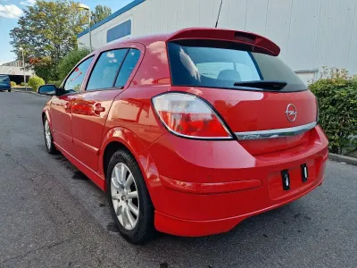 Gebraucht Opel Astra OPC 105 PS (77 kW) 2006 Rot Limousine