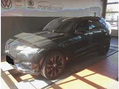 Second-hand Jaguar F-Pace R-Sport 300 CP (220 kW) 2019 Negru SUV