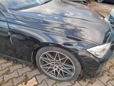 Usata BMW 320 Sport Line 184 CV (135 kW) 2013 Nero Station wagon