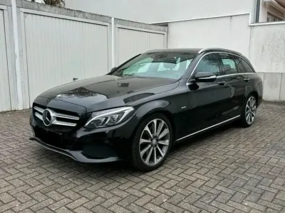 Gebraucht Mercedes C300e AMG 204 PS (150 kW) 2015 Schwarz Kombi