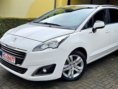 Gebraucht Peugeot 5008 Style 131 PS (96 kW) 2016 Weiß Van / Kleinbus