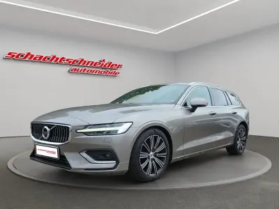 Gebraucht Volvo V60 Inscription 250 PS (183 kW) 2020 Grau Kombi