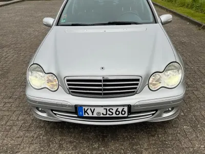 Gebraucht Mercedes C200 143 PS (105 kW) 2006 Silber Limousine