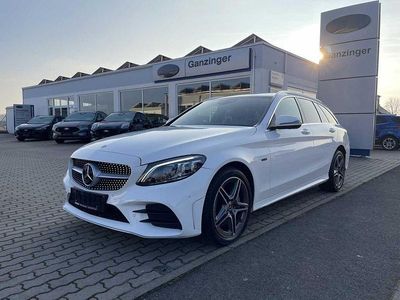 Weiß Gebraucht 2020 Mercedes C300e AMG Limousine | 25.990 € (Fairer Preis)