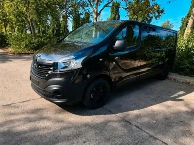 Gebraucht Renault Trafic 145 PS (106 kW) 2019 Schwarz Van / Kleinbus