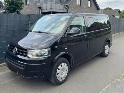 Gebraucht VW Caravelle 102 PS (75 kW) 2011 Schwarz Van
