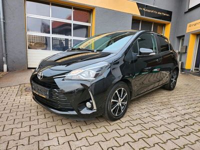 gebraucht Toyota Yaris 2018 Benziner 7Gang automatik