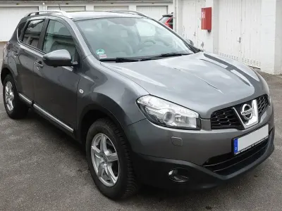 Gebraucht Nissan Qashqai Tekna 150 PS (110 kW) 2012 Grau SUV
