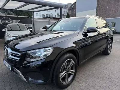 Gebraucht Mercedes GLC250 204 PS (150 kW) 2017 Schwarz/baltic black SUV