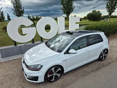 Gebraucht VW Golf VII GTI 220 PS (161 kW) 2015 Weiß Limousine