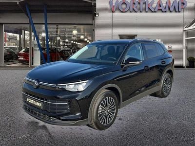 Neu VW Tiguan Life 150 PS (110 kW) 2026 Grenadillschwarz SUV