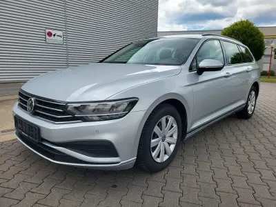 Gebraucht VW Passat 150 PS (110 kW) 2019 Silber Kombi