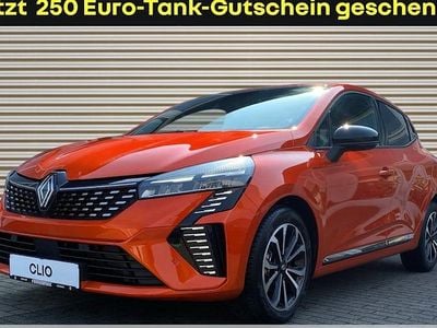 Usata Renault Clio V Techno 91 CV (66 kW) 2025 Arancione Berlina