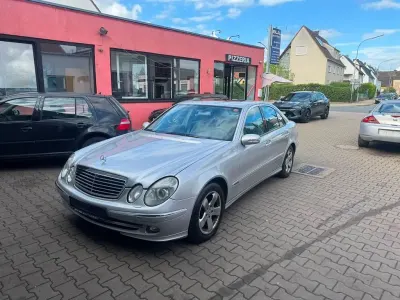 Gebraucht Mercedes E270 Avantgarde 177 PS (130 kW) 2004 Silber Limousine