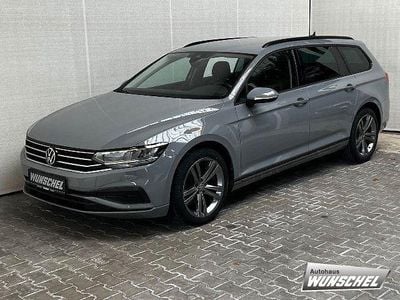 Gebraucht VW Passat Basis 150 PS (110 kW) 2023 Grau Kombi