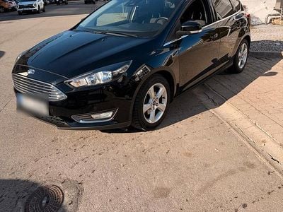 Gebraucht Ford Focus 125 PS (91 kW) 2016 Schwarz Limousine