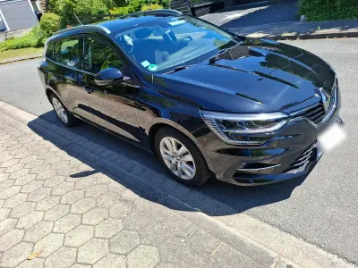 Gebraucht Renault Mégane GrandTour Techno 140 PS (102 kW) 2022 Kombi
