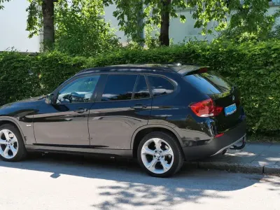 Gebraucht BMW X1 Sport Line 150 PS (110 kW) 2011 Schwarz SUV
