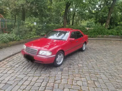 Gebraucht Mercedes C180 Elegance 122 PS (89 kW) 1996 Rot Limousine
