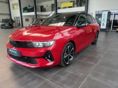 Usata Opel Astra 145 CV (106 kW) 2024 Rosso Utilitaria