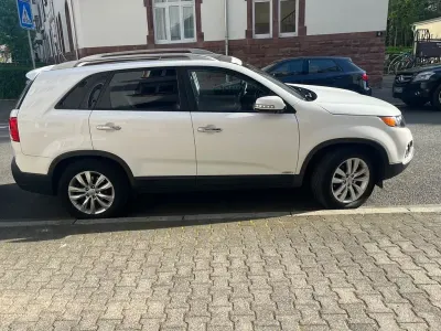 Second-hand Kia Sorento Vision 197 CP (144 kW) 2011 Alb SUV