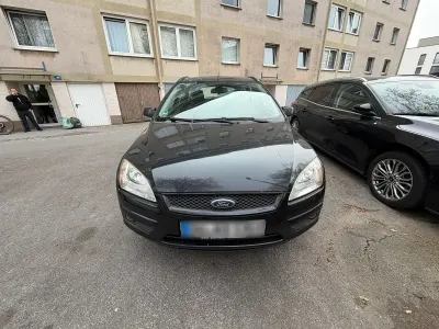 Gebraucht Ford Focus 80 PS (58 kW) 2008 Schwarz Kombi