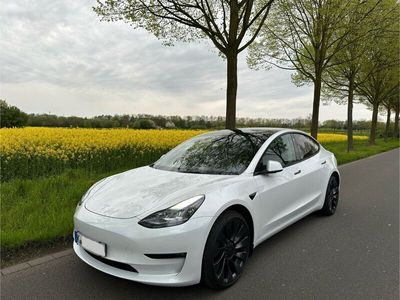 gebraucht Tesla Model 3 Performance Dual Motor, wenig KM