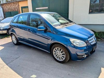 Mercedes B150