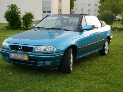 Gebraucht Opel Astra Edition 74 PS (54 kW) 2001 Blau Cabrio