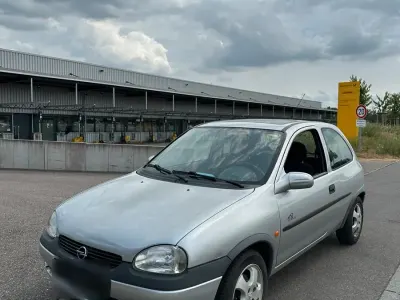 Gebraucht Opel Corsa 60 PS (44 kW) 1997 Silber Kleinwagen