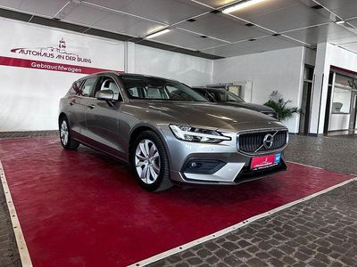 Gebraucht Volvo V60 Momentum 150 PS (110 kW) 2020 Grau Kombi