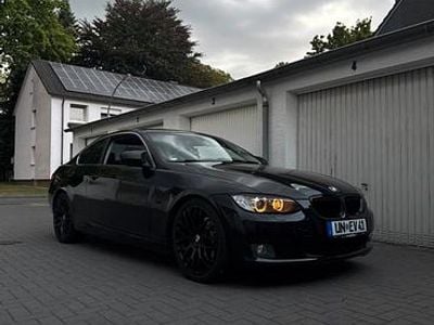 BMW 325
