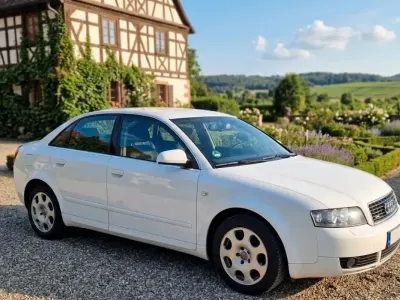 Gebraucht Audi A4 130 PS (95 kW) 2003 Weiß Limousine