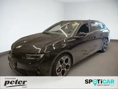 Usata Opel Astra Ultimate 131 CV (96 kW) 2024 Nero Utilitaria