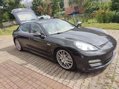 Porsche Panamera 4S
