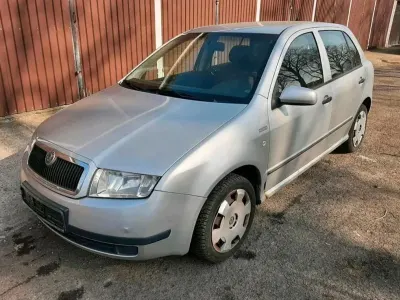 Gebraucht Skoda Fabia 64 PS (47 kW) 2004 Silber Limousine