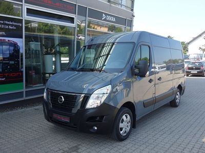 Nissan NV400