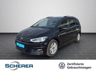 Second-hand VW Touran Comfortline 150 CP (110 kW) 2022 Negru Monovolum