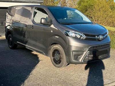 Usata Toyota Proace 122 CV (89 kW) 2017 Grigio Monovolume