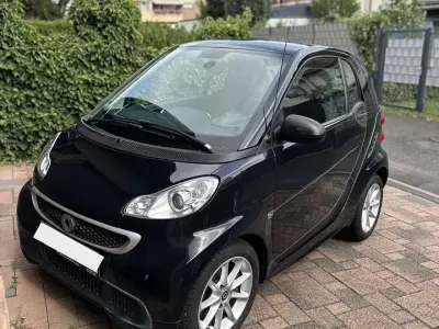 Gebraucht Smart ForTwo Coupé 84 PS (61 kW) 2014 Schwarz Coupé