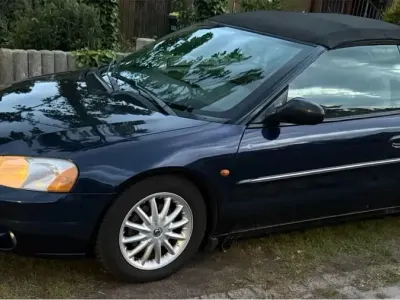 Second-hand Chrysler Sebring Cabriolet 203 CP (149 kW) 2003 Albastru Cabrio