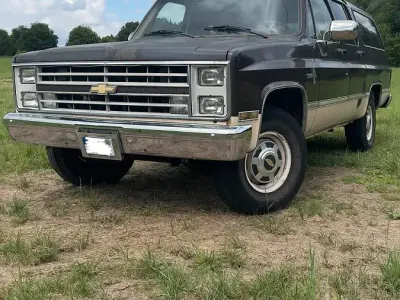 Brugt Chevrolet Silverado 234 HK (172 kW) 1985 Brun SUV