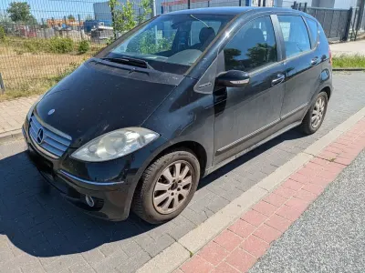 Używany Mercedes A180 Elegance 109 KM (80 kW) 2005 Czarny Minivan