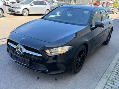 Gebraucht Mercedes A200 163 PS (119 kW) 2018 Schwarz Limousine