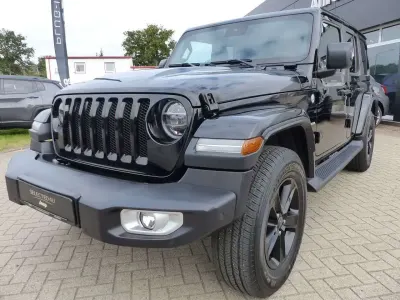 Gebraucht Jeep Wrangler Unlimited Sahara 272 PS (200 kW) 2021 Schwarz SUV
