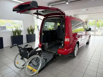 Gebraucht VW Caddy Maxi 102 PS (75 kW) 2015 Salsa red Van / Kleinbus