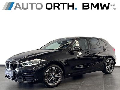 Saphirschwarz Gebraucht 2022 BMW 118 Sport Line Kleinwagen | 24.800 € (Etwas zu teuer)